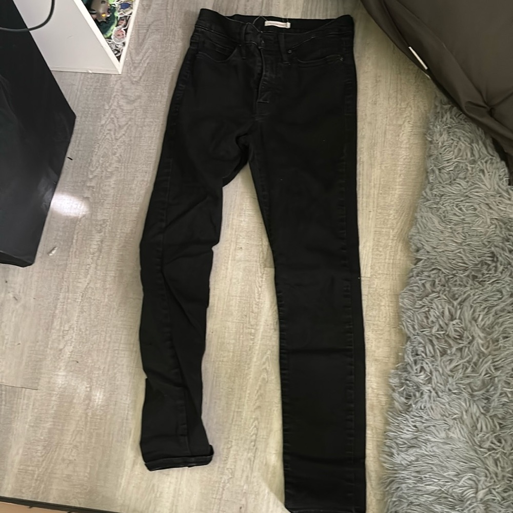 311 shaping skinny jeans